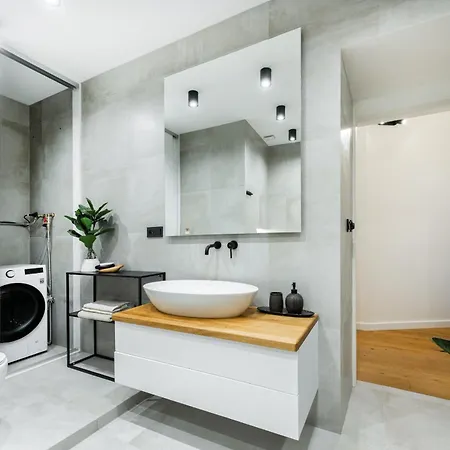 Cozy Wenceslas Square 700m Apartment, Apartament Praga
