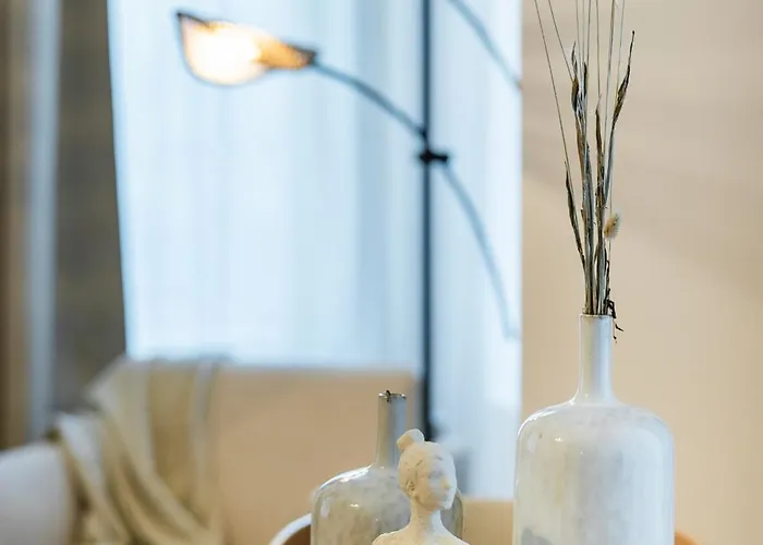 Rentero Cozy Wenceslas Square 700m Apartment, דירה *