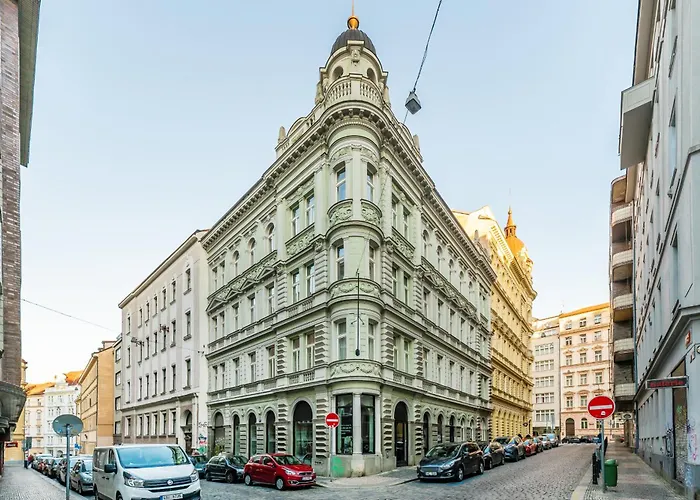 Rentero Cozy Wenceslas Square 700m Apartment,