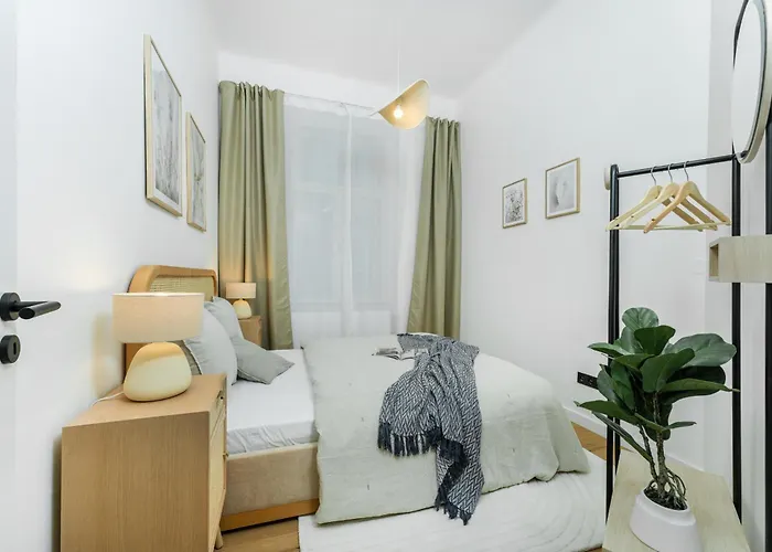 Rentero Cozy Wenceslas Square 700m Apartment, פראג