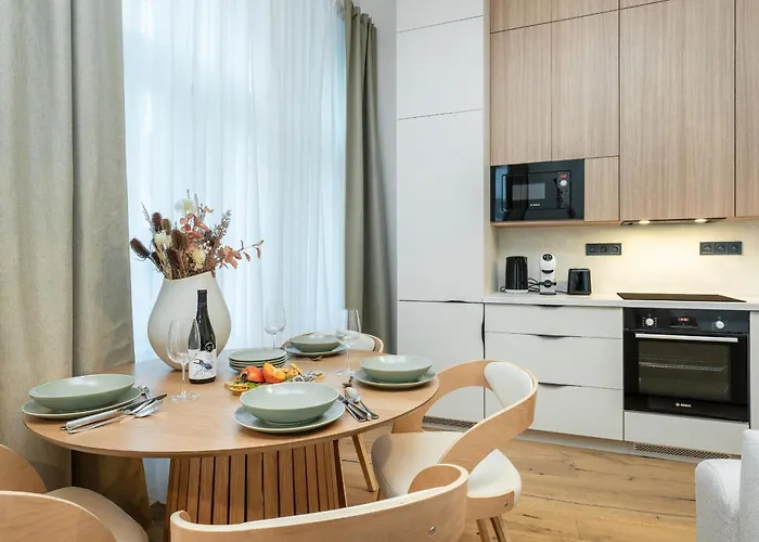 Rentero Cozy Wenceslas Square 700m Apartment, דירה *